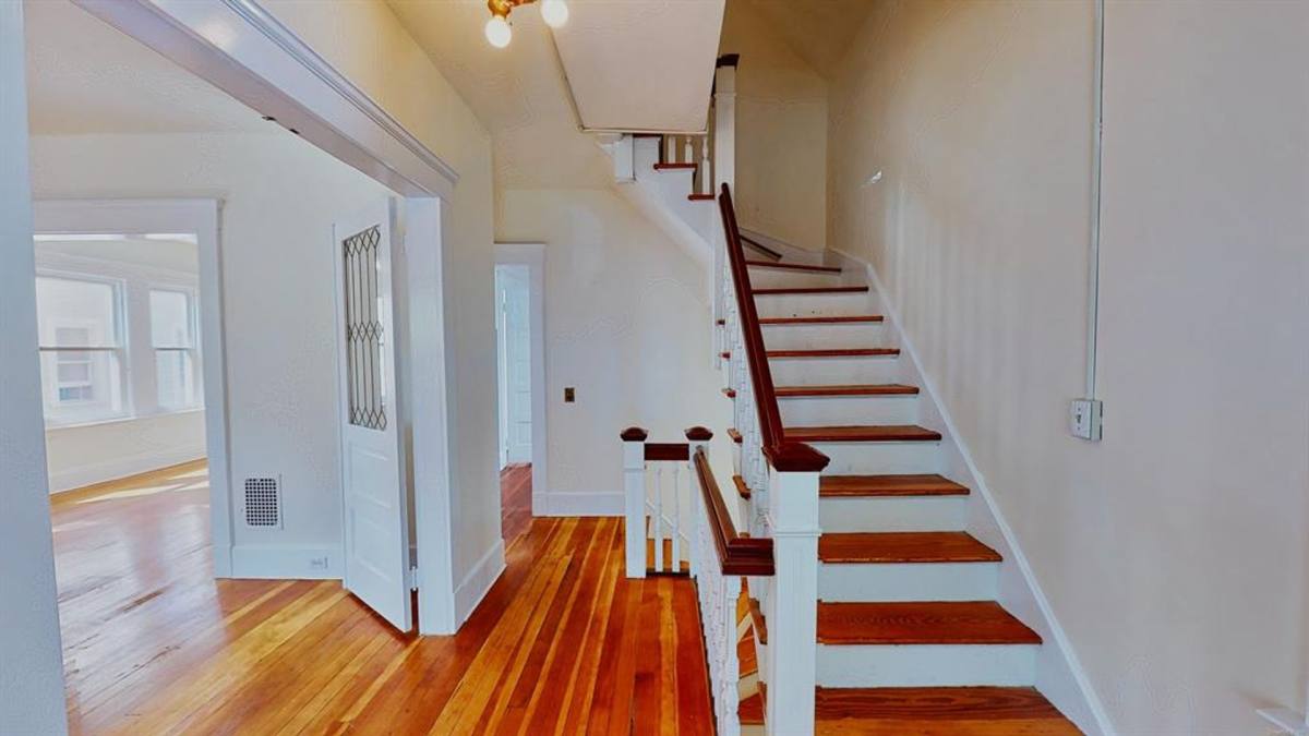 Apartment for rent at 134 Mansfield St, New Haven, CT 06511