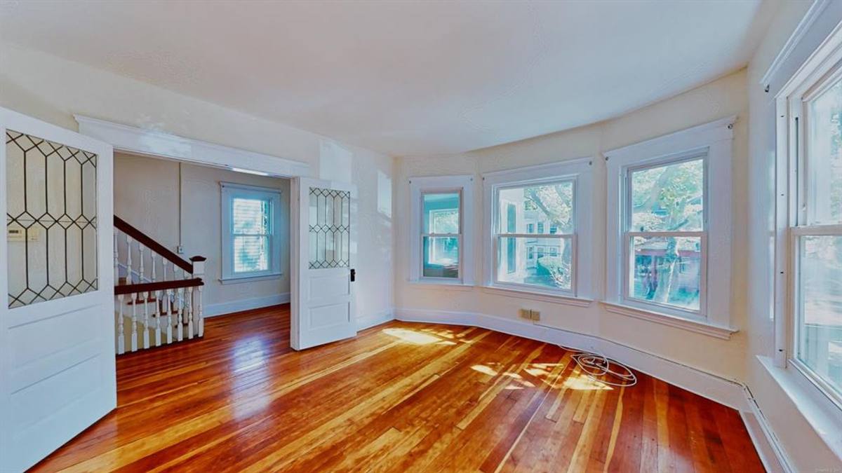 Apartment for rent at 134 Mansfield St, New Haven, CT 06511