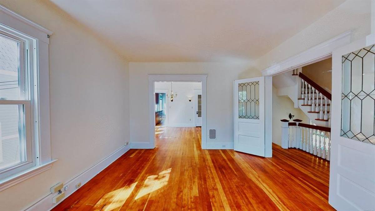 Apartment for rent at 134 Mansfield St, New Haven, CT 06511