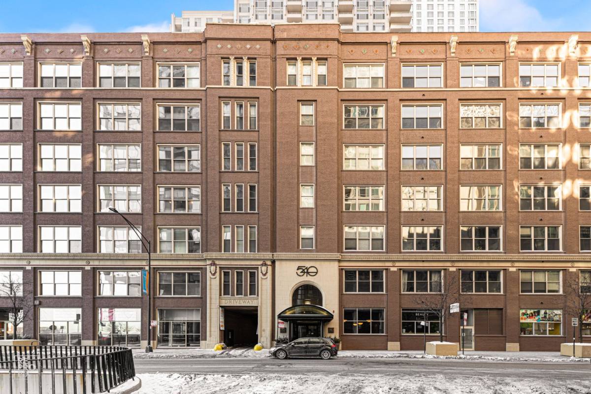 Condo for rent at 540 N Lake Shore Dr, Chicago, IL 60611