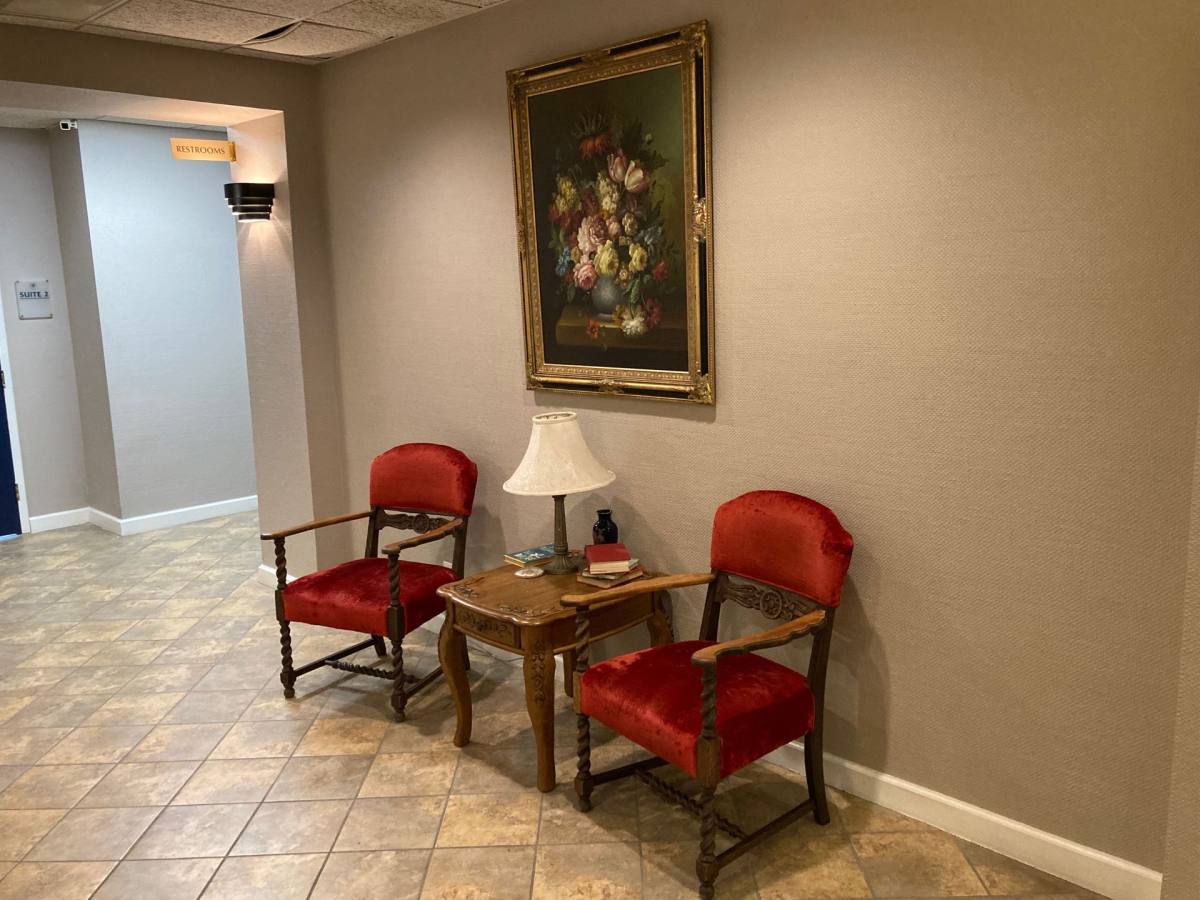 Apartment for rent at 17 E 2nd Ave, Hutchinson, KS 67501