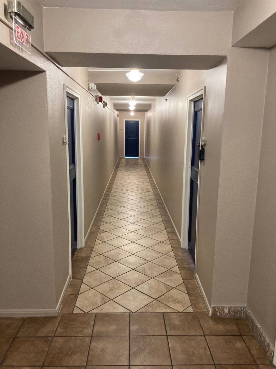 Apartment for rent at 17 E 2nd Ave, Hutchinson, KS 67501