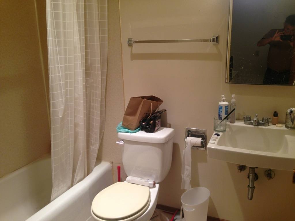 Apartment for rent at 1300 6th Ave N, Seattle, WA 98109