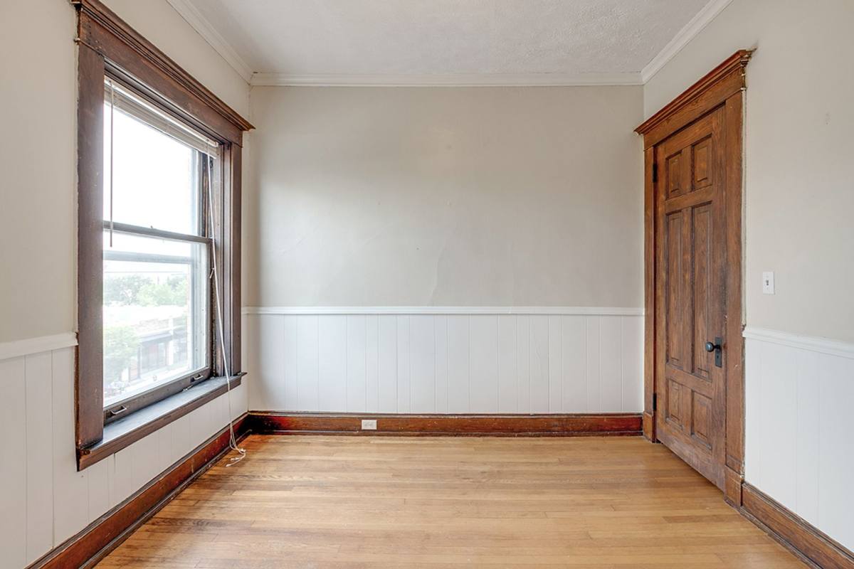 Apartment for rent at 16 Jefferson Ave SE, Grand Rapids, MI 49503