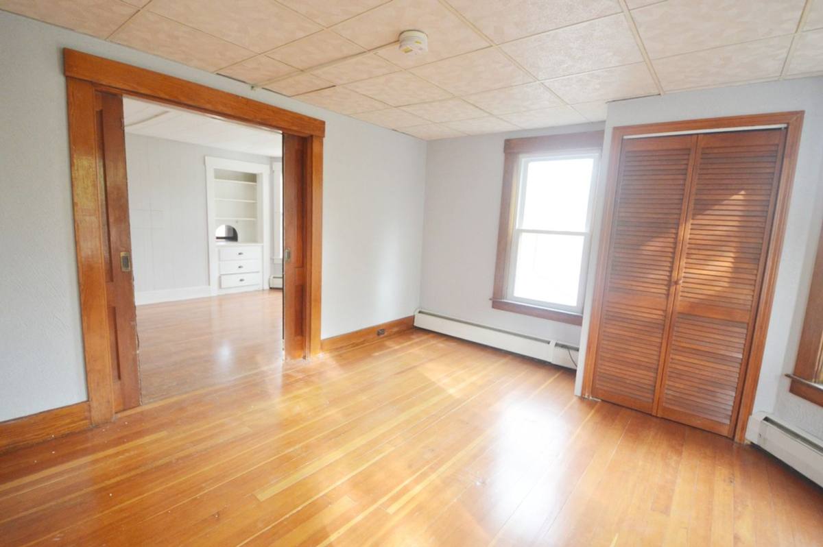 Apartment for rent at 38 Cascade St, Fitchburg, MA 01420