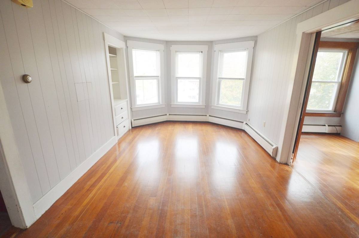 Apartment for rent at 38 Cascade St, Fitchburg, MA 01420