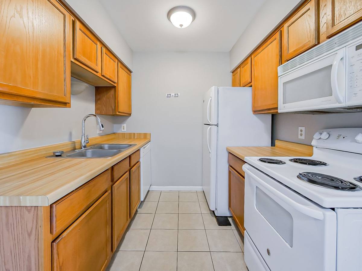 Apartment for rent at 121 E Van Riper Rd, Fowlerville, MI 48836
