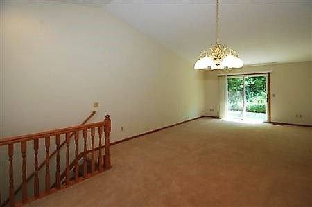 Apartment for rent at 3919-3943 Long Dr, Barberton, OH 44203
