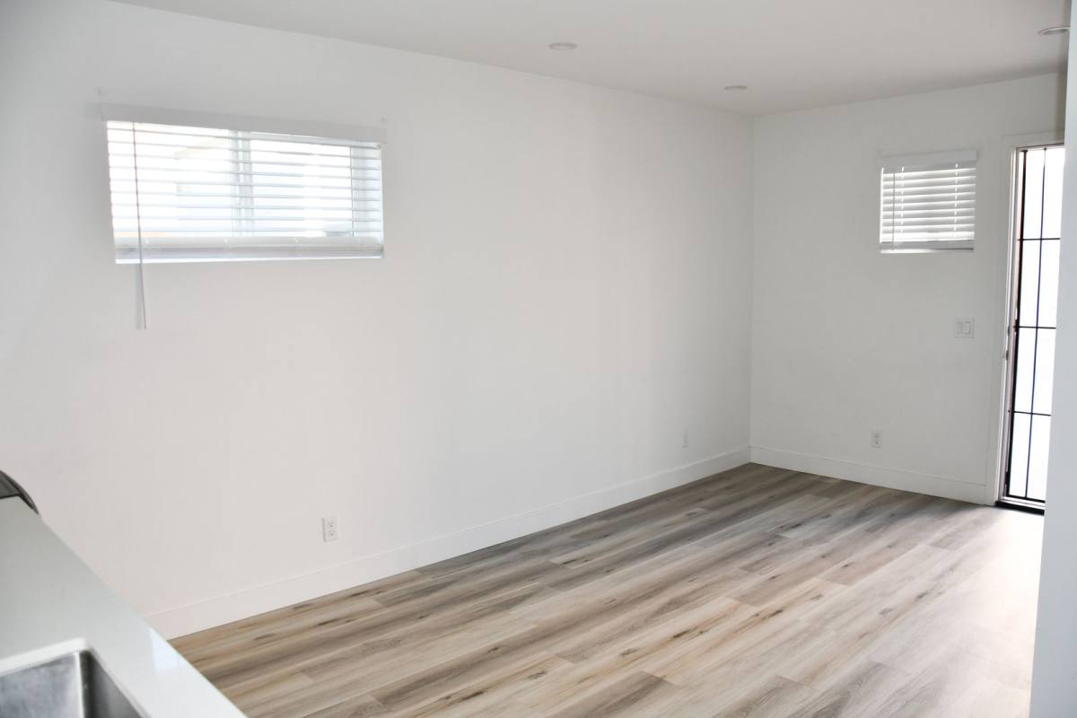 Apartment for rent at 994 Valencia, Costa Mesa, CA 92626