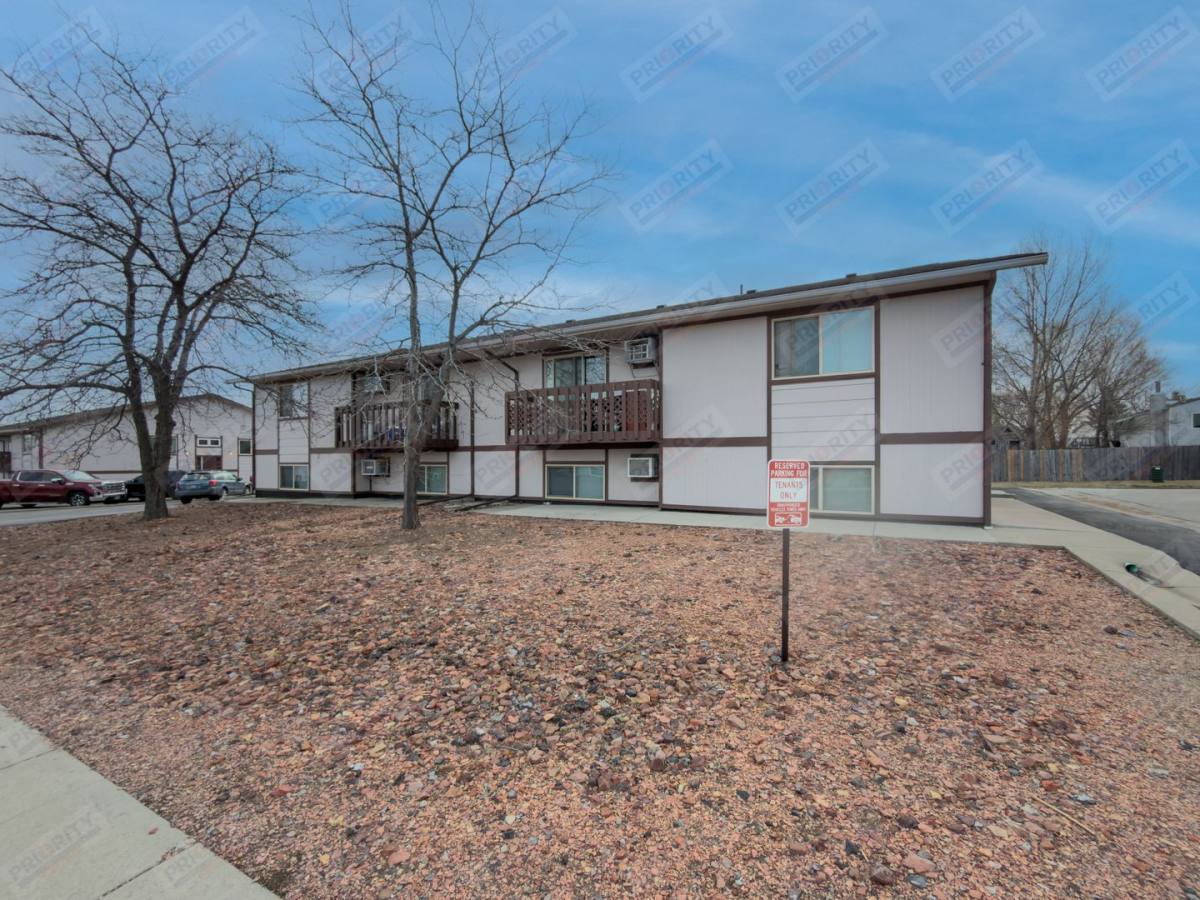 Apartment for rent at 707 Vivian St, Gillette, WY 82718