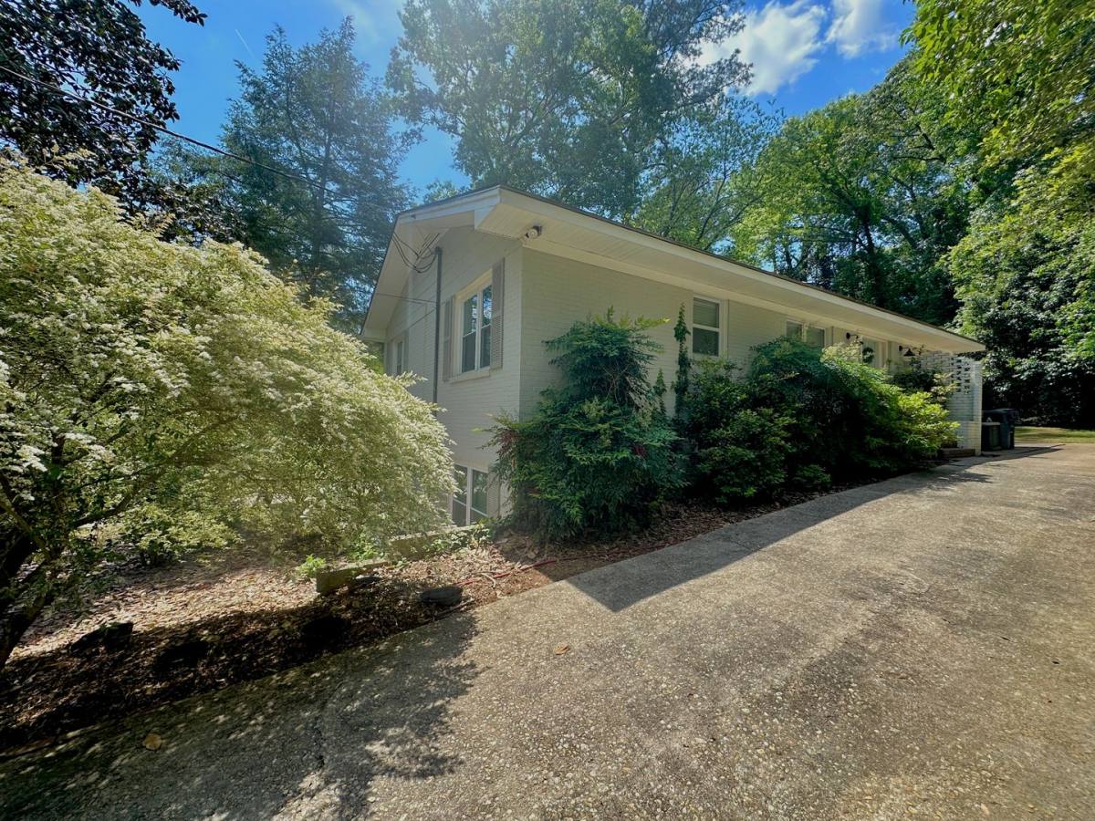 House for rent at 560 Sherwood Dr, Auburn, AL 36830