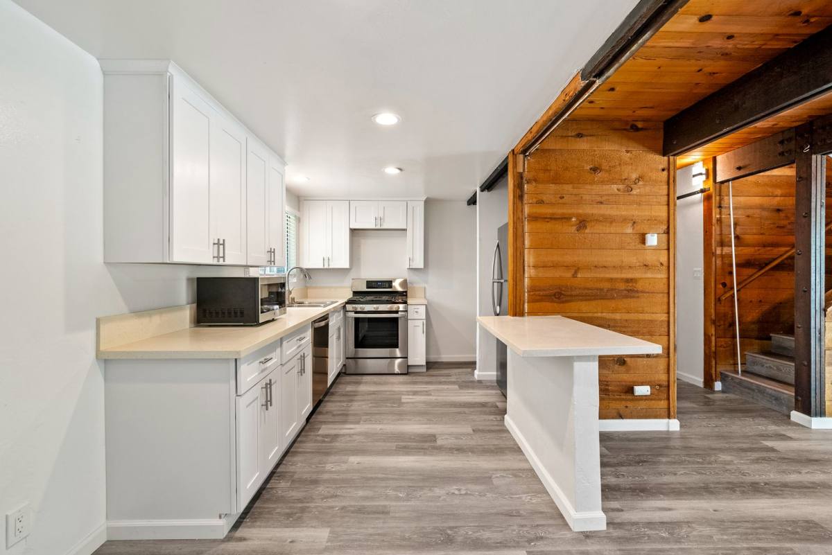 Apartment for rent at 3214-3216 Rockview Place, San Luis Obispo, CA 93401