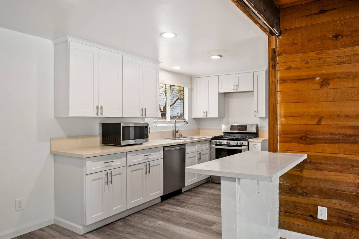 Apartment for rent at 3214-3216 Rockview Place, San Luis Obispo, CA 93401