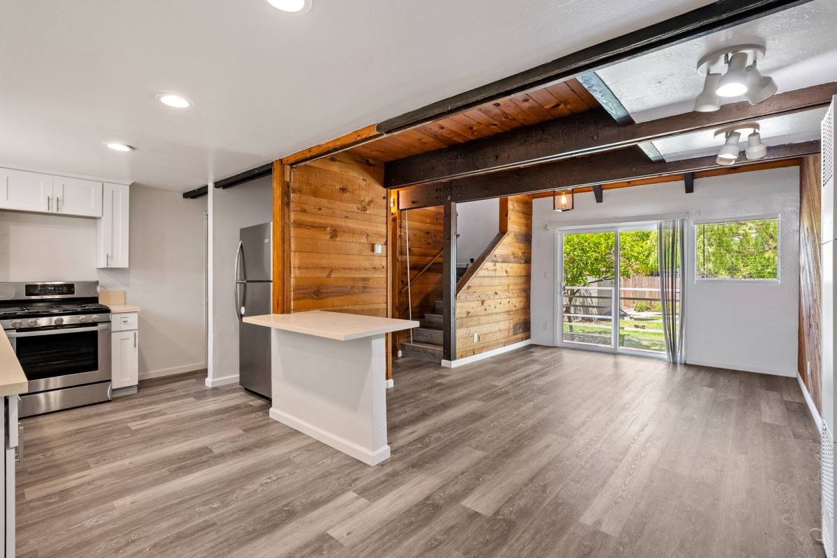 Apartment for rent at 3214-3216 Rockview Place, San Luis Obispo, CA 93401