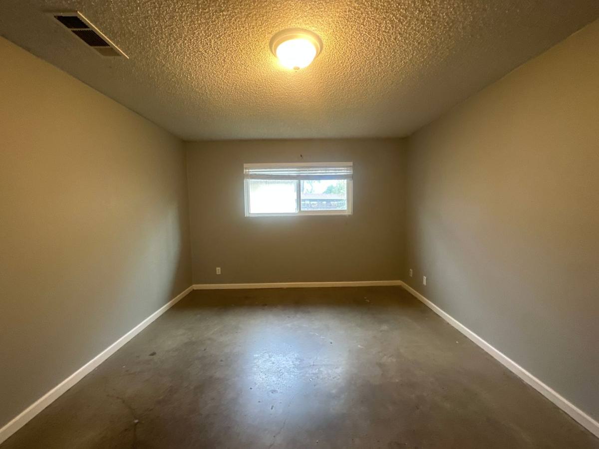 Townhouse for rent at 1331 Frankfort Court, Merced, CA 95348
