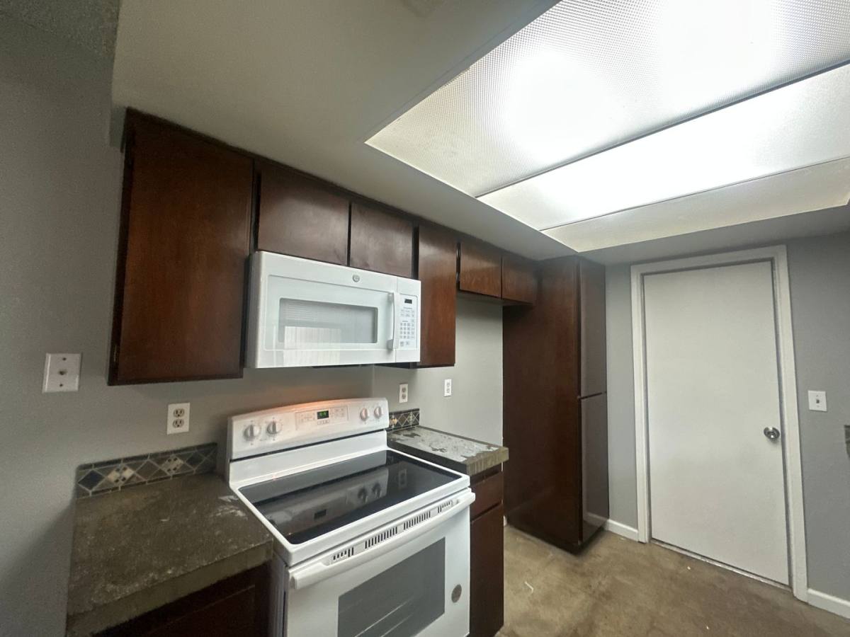Townhouse for rent at 1331 Frankfort Court, Merced, CA 95348