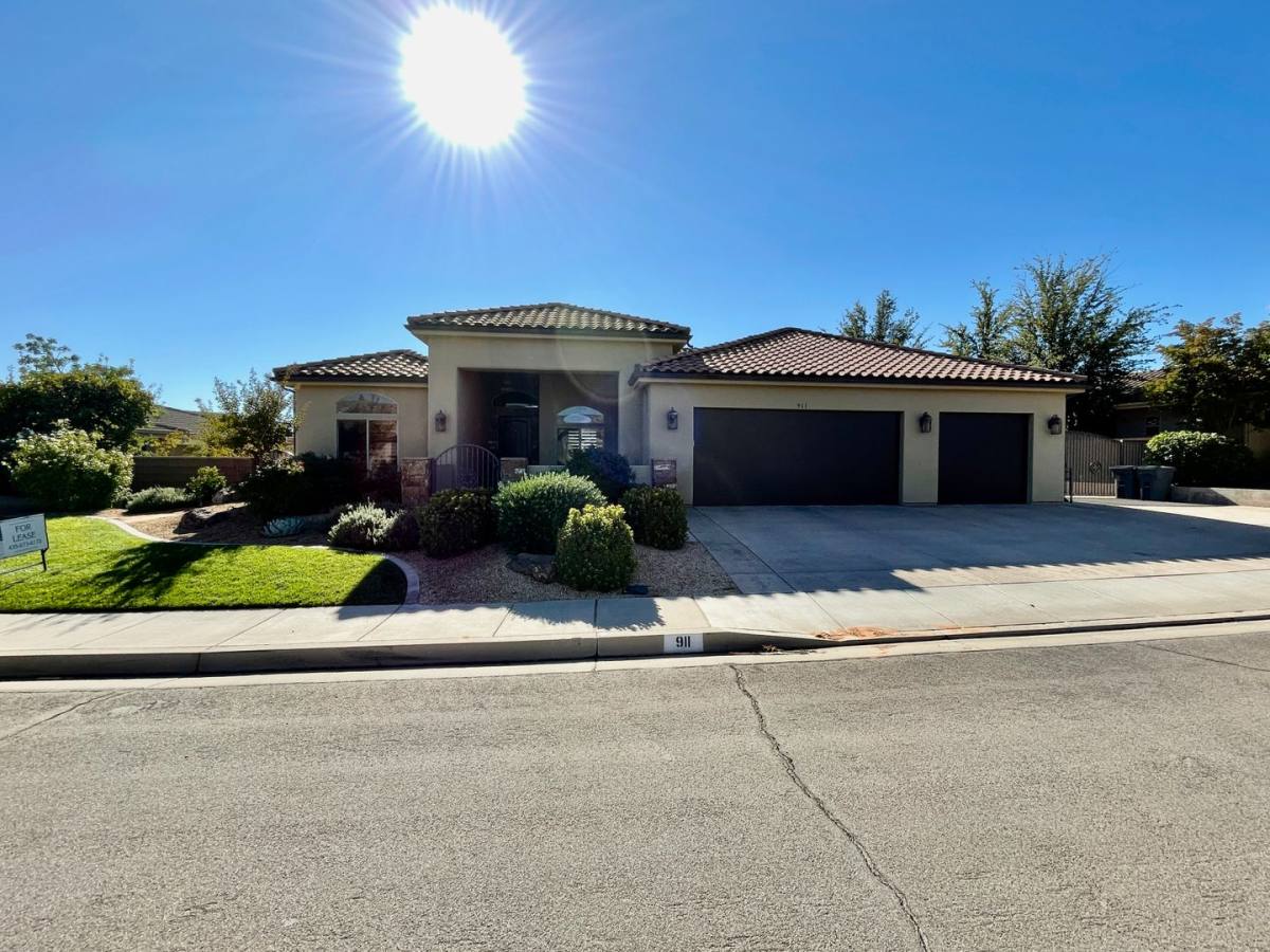 House for rent at 911 W Blue Mountain Rd, Washington, UT 84780