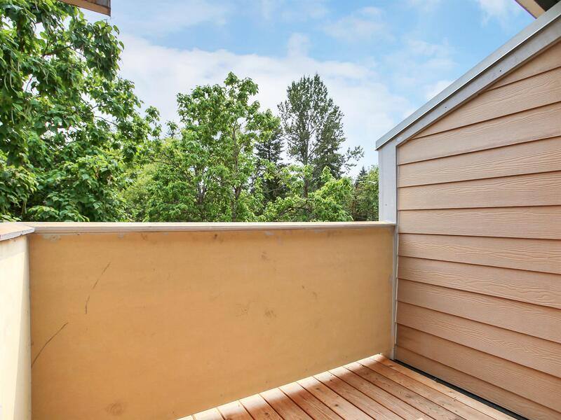 Apartment for rent at 1709 Blankenship Rd, West Linn, OR 97068