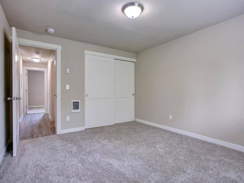 Apartment for rent at 1709 Blankenship Rd, West Linn, OR 97068