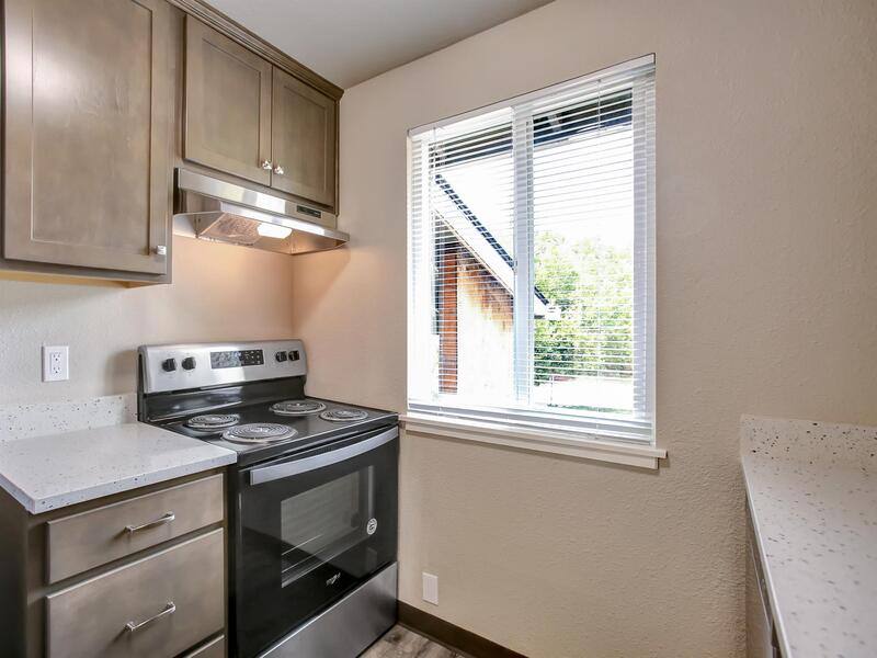 Apartment for rent at 1709 Blankenship Rd, West Linn, OR 97068