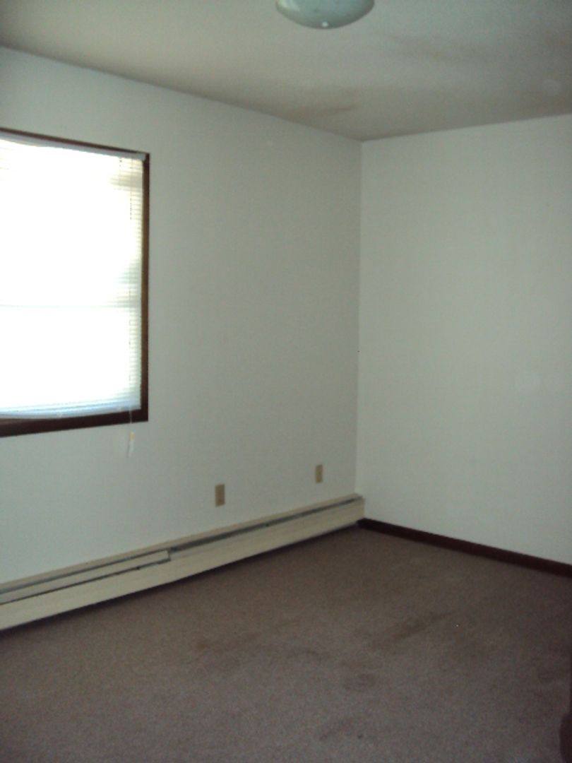 Apartment for rent at 436 N 27th St, Fort Dodge, IA 50501