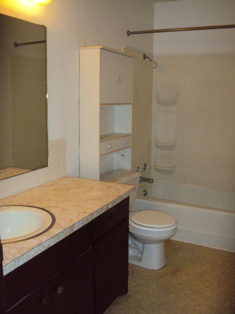 Apartment for rent at 436 N 27th St, Fort Dodge, IA 50501