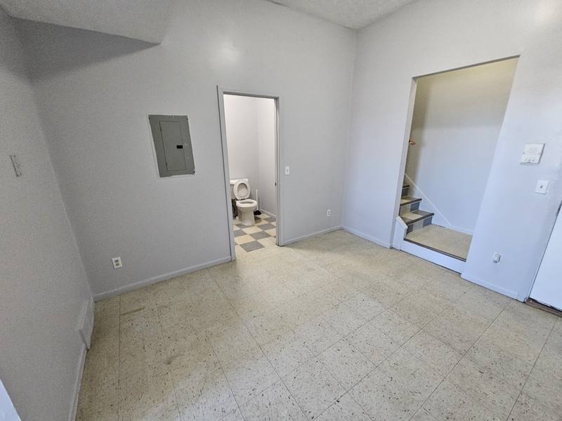 House for rent at 3009 Pearl Ave #205, Lorain, OH 44055