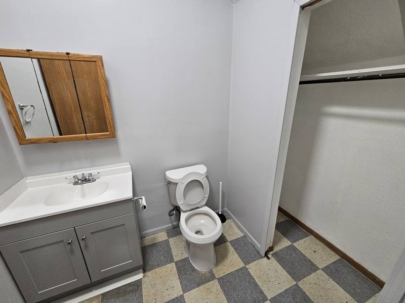 House for rent at 3009 Pearl Ave #205, Lorain, OH 44055