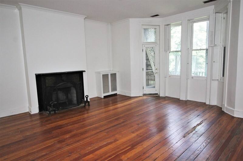 Apartment for rent at 1513 Bolton St, Baltimore, MD 21217