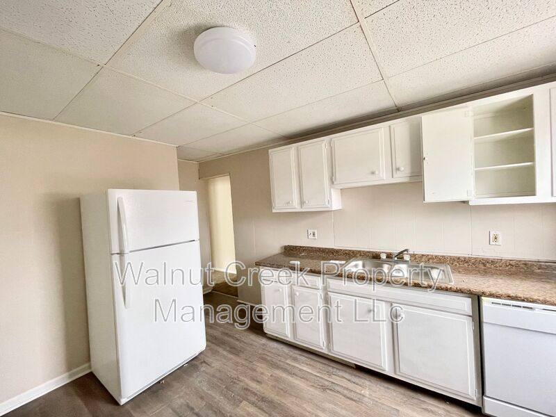 Apartment for rent at 810 E Erie C #4, Lorain, OH 44052