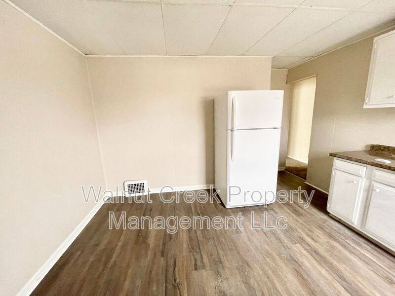 Apartment for rent at 810 E Erie C #4, Lorain, OH 44052