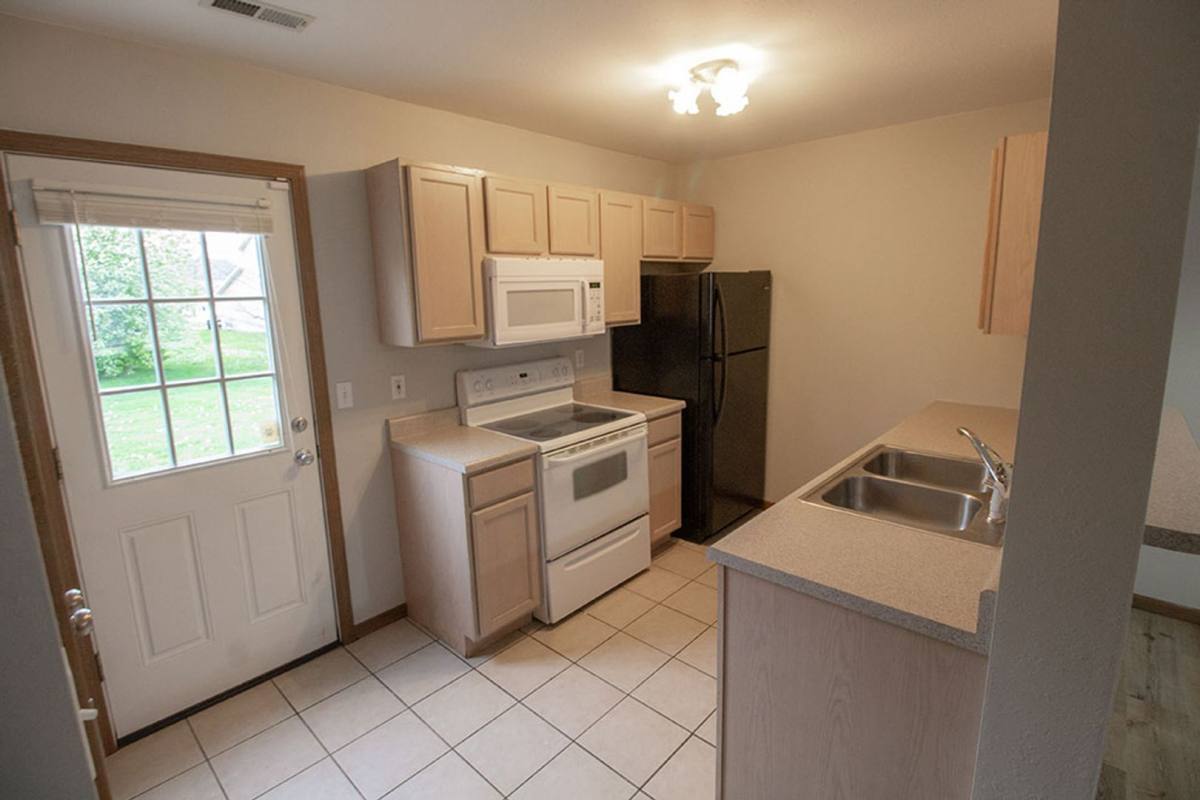 Apartment for rent at 1516-1518 Citadel Dr, Columbia, MO 65202