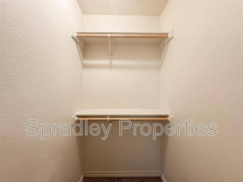 Apartment for rent at 105 E 15th Ave, Belton, TX 76513