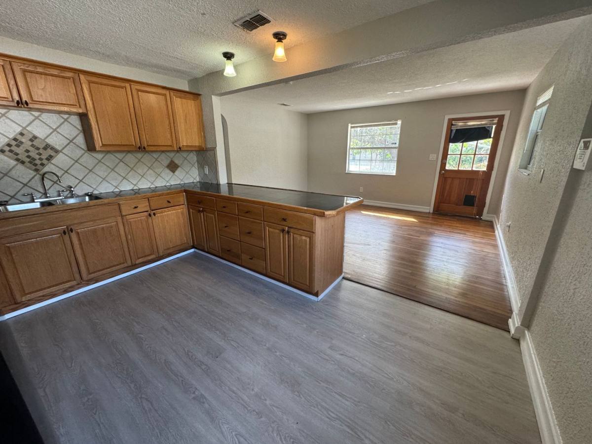 House for rent at 6295 3rd Ave S, Saint Petersburg, FL 33707