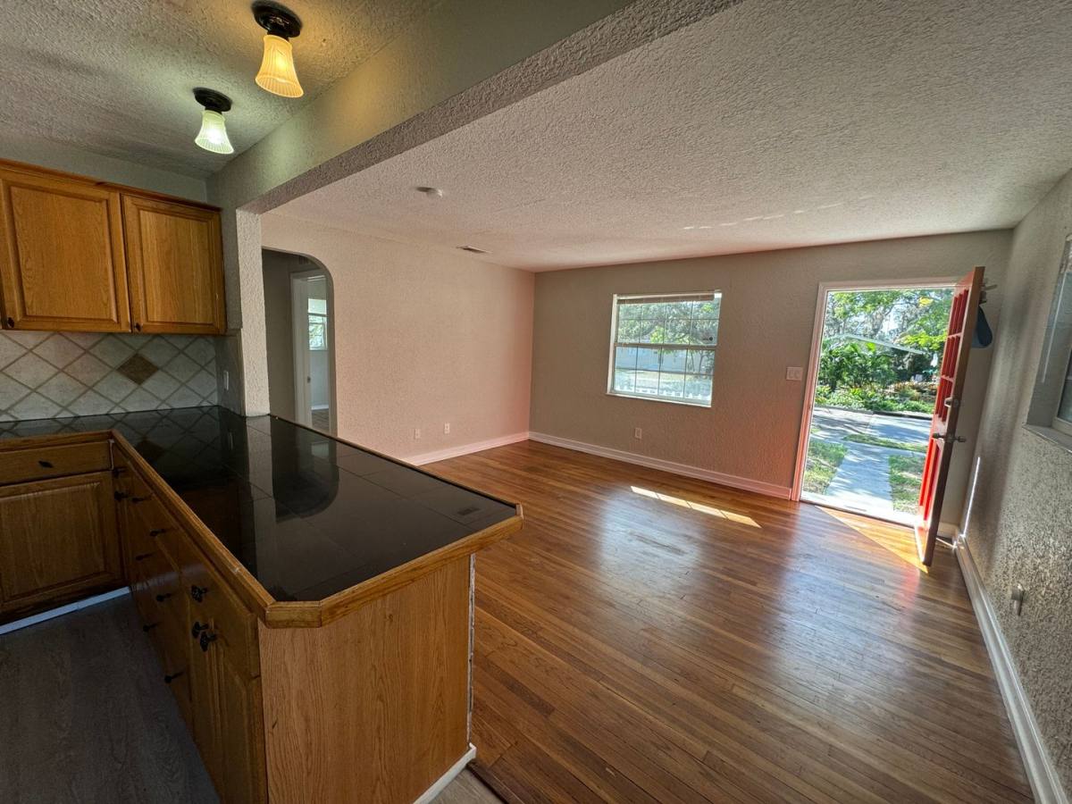 House for rent at 6295 3rd Ave S, Saint Petersburg, FL 33707