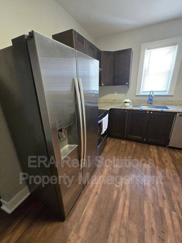 Apartment for rent at 2205 W Sullivant Ave, Columbus, OH 43223