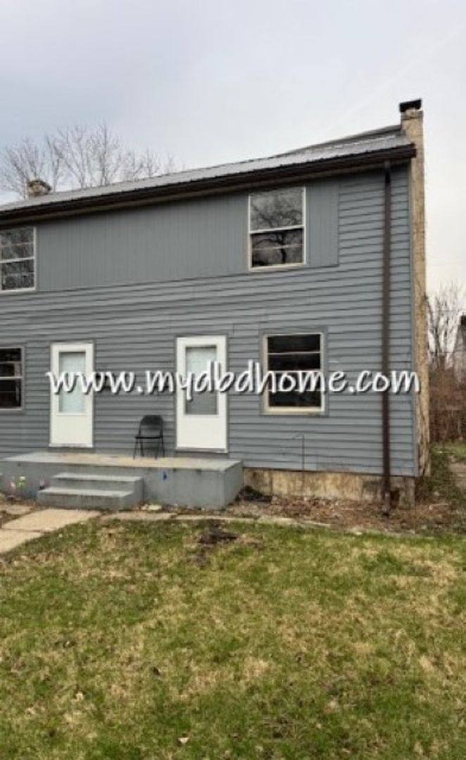 Apartment for rent at 1341 Fay Dr, Fort Wayne, IN 46807