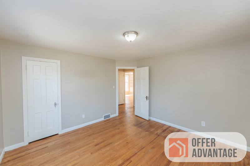 Apartment for rent at 1469 Genesee Rd #1, Cleveland, OH 44121