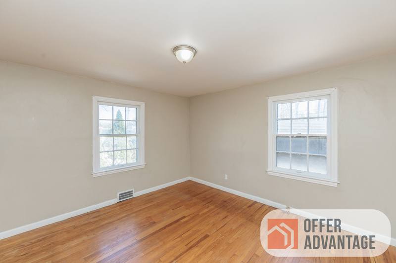 Apartment for rent at 1469 Genesee Rd #1, Cleveland, OH 44121