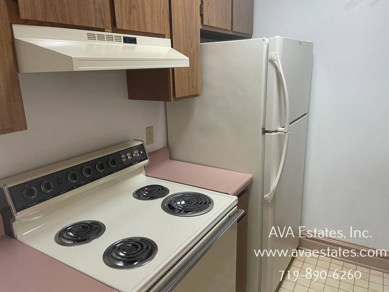 Apartment for rent at 407 W 11th St #B, Pueblo, CO 81003