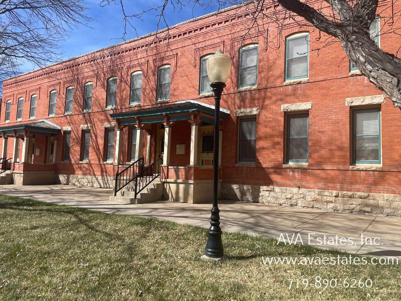 Apartment for rent at 407 W 11th St #B, Pueblo, CO 81003