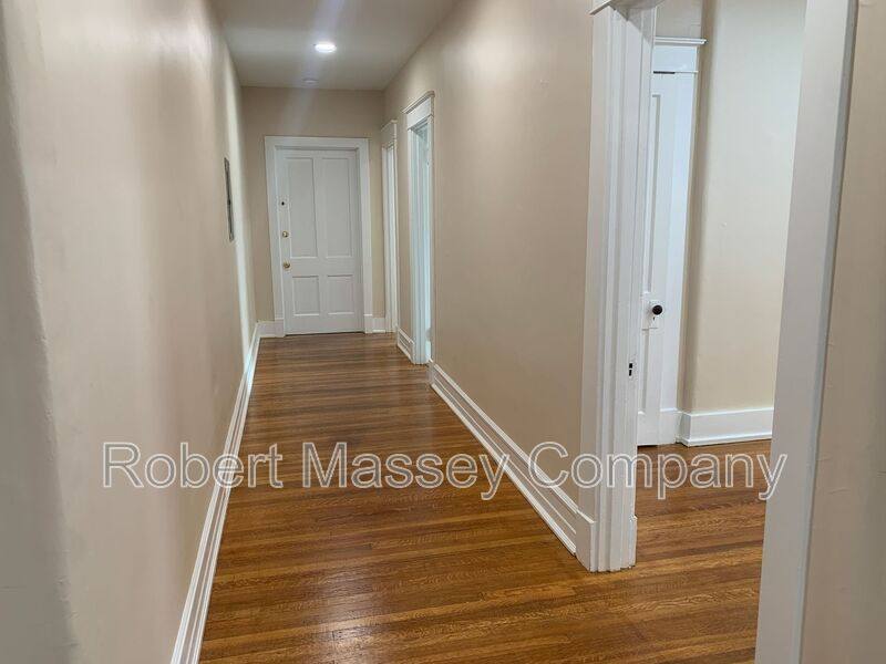 Apartment for rent at 1275 Cherokee Rd #3B, Louisville, KY 40204