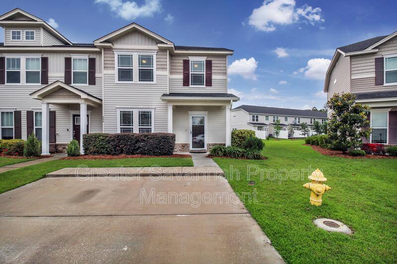 Townhouse for rent at 208 Ventura Place, Pooler, GA 31322
