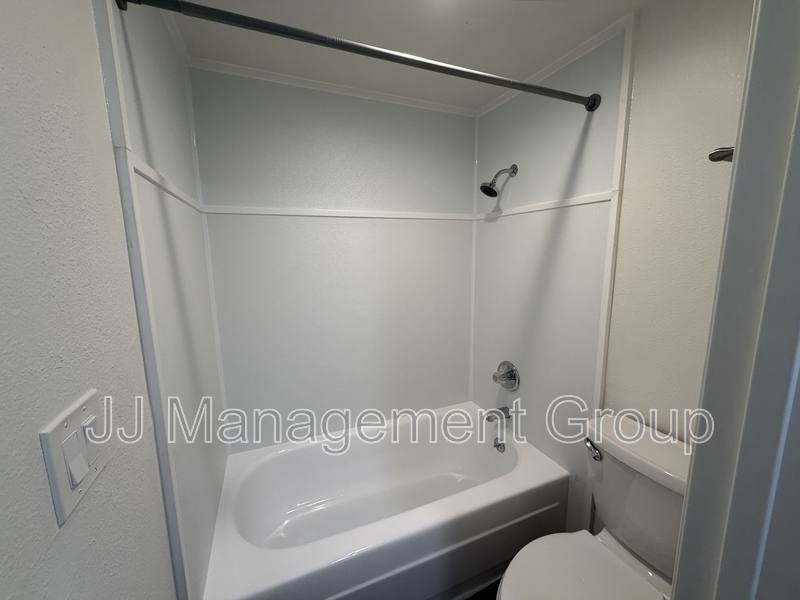 Apartment for rent at 1622 W 7th Ave #103, Spokane, WA 99204