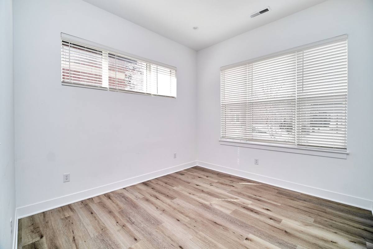 Townhouse for rent at 124 519 Fulton St, Indianapolis, IN 46202