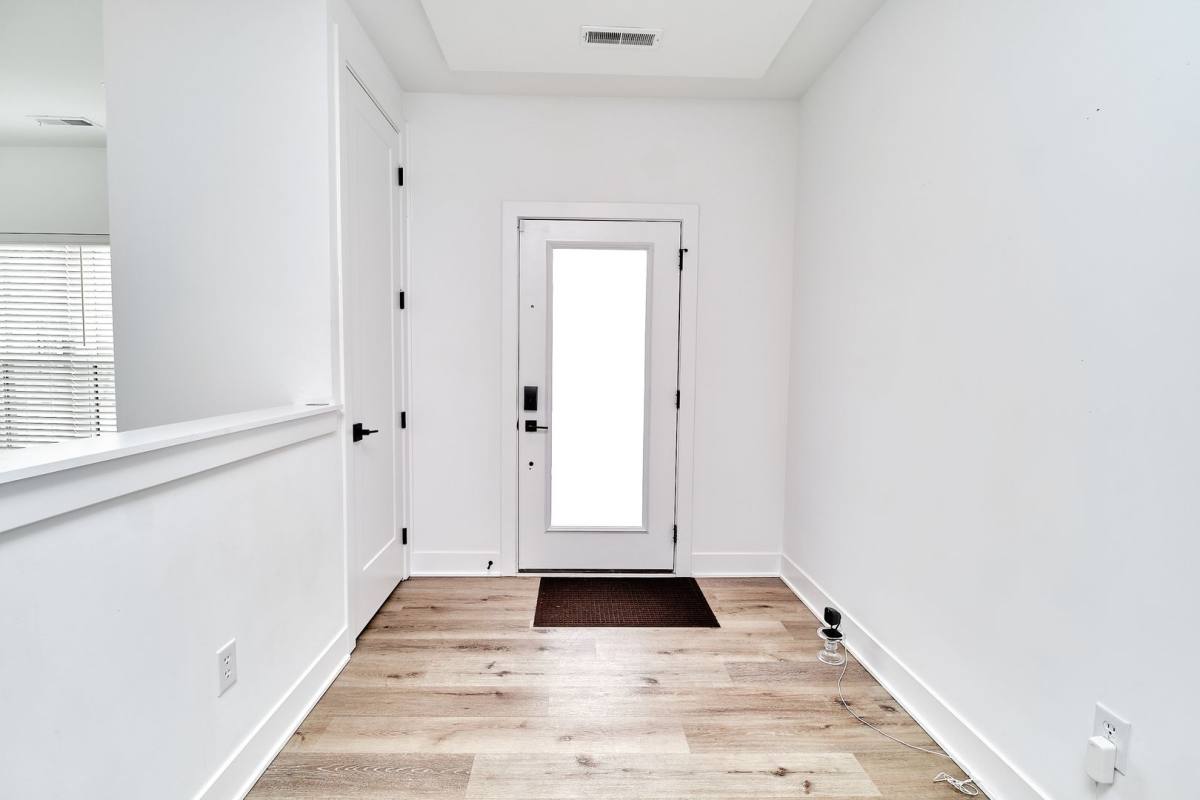 Townhouse for rent at 124 519 Fulton St, Indianapolis, IN 46202