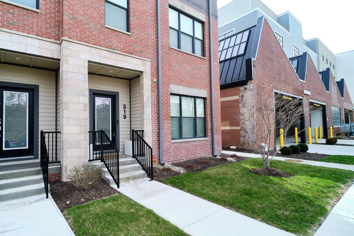 Townhouse for rent at 124 519 Fulton St, Indianapolis, IN 46202