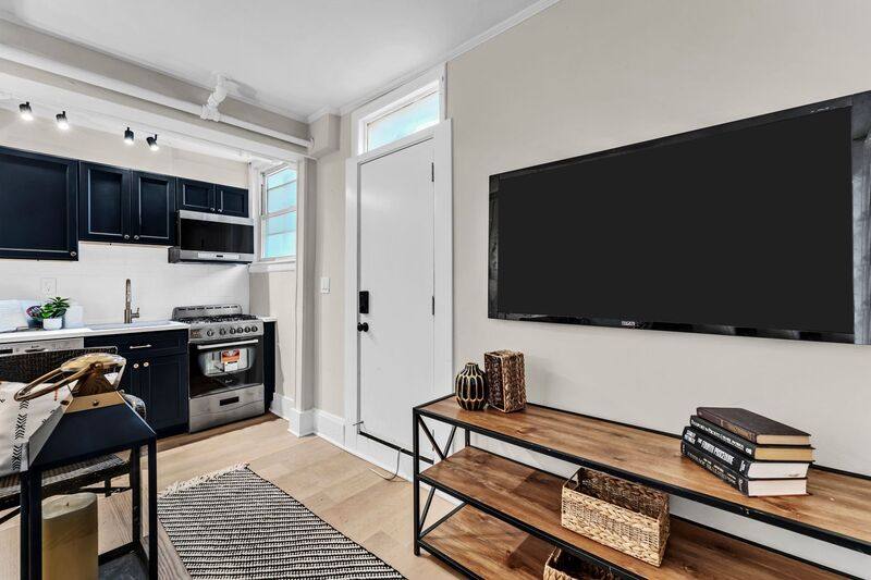 Apartment for rent at 300 E 30th St #A5, Baltimore, MD 21218