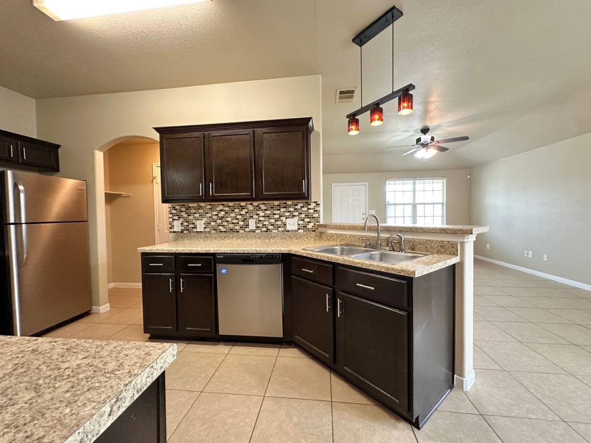 Townhouse for rent at 1306 Cavalry Lane, Killeen, TX 76549
