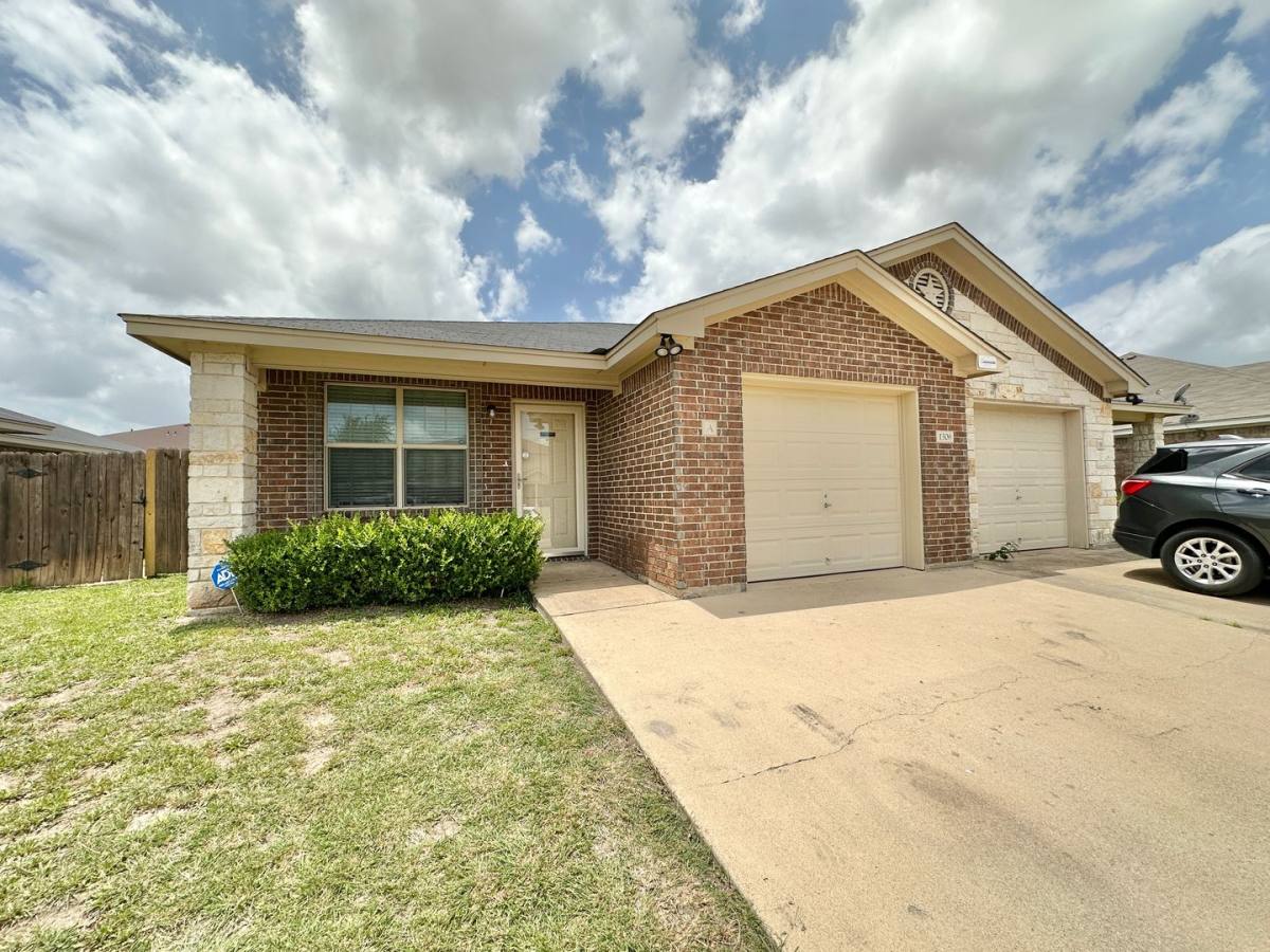 Townhouse for rent at 1306 Cavalry Lane, Killeen, TX 76549